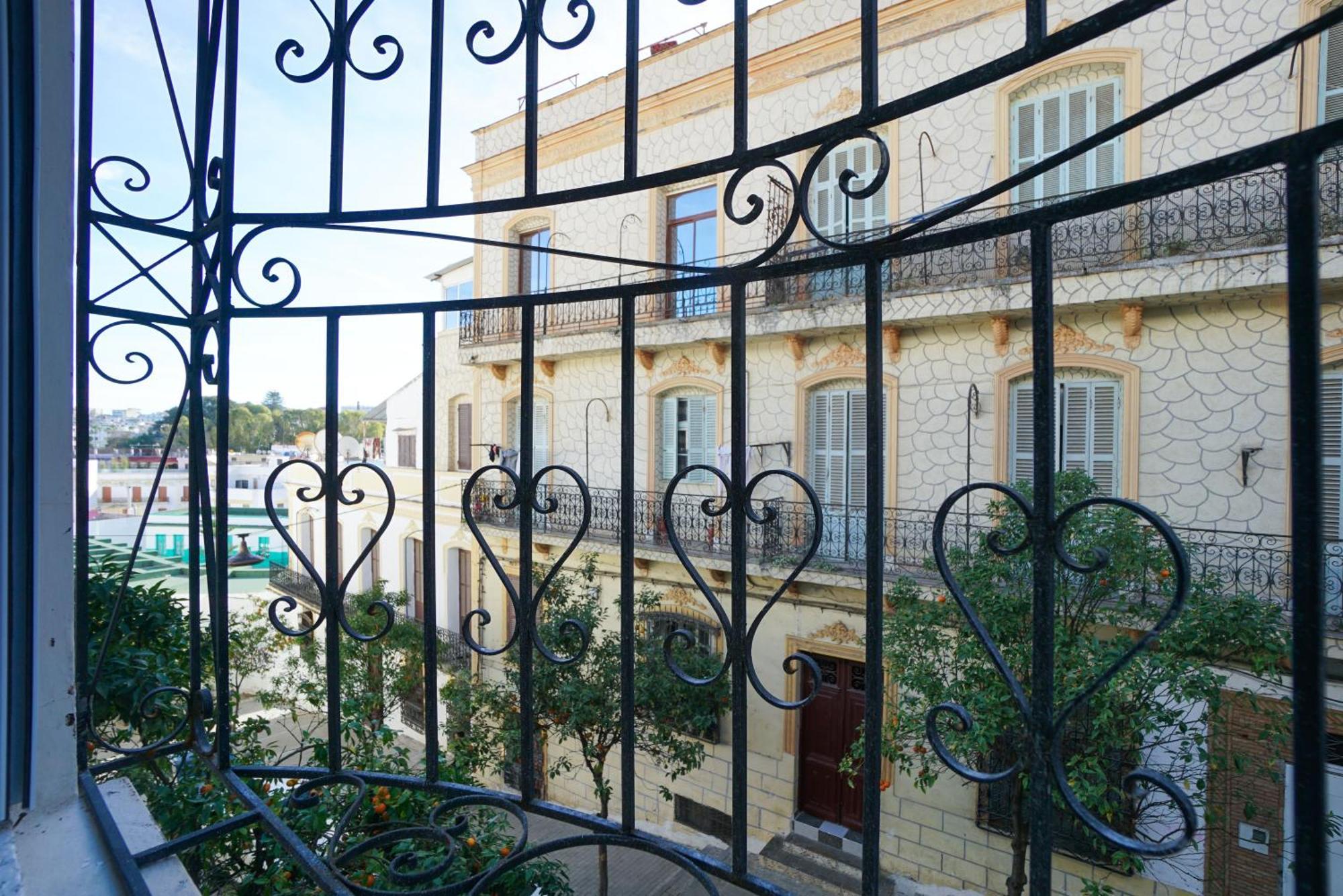 Dar Amr Apartment Tanger Luaran gambar